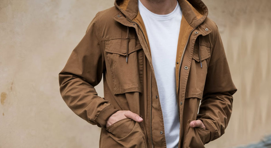 Giacca Trapstar: Lo Stile Iconico che Domina la Moda Urbana