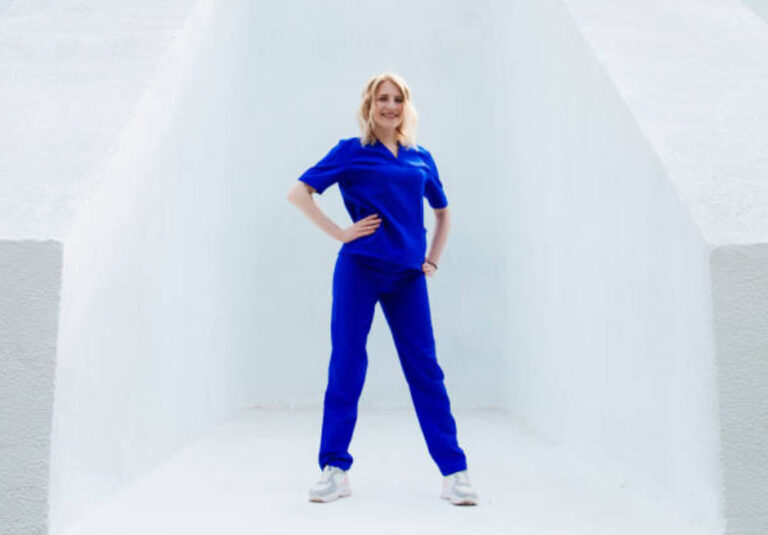 How Jogger Scrubs Combine Style And Function Perfectly?