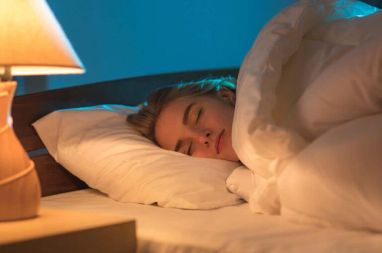 What Smart Sleepers Use To Stay Cool And Comfy At Night?